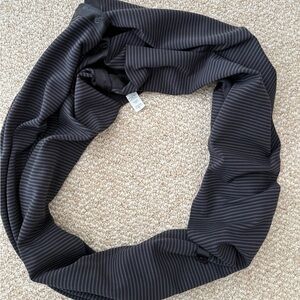 Lululemon Vinyasa Convertible Rulu Scarf